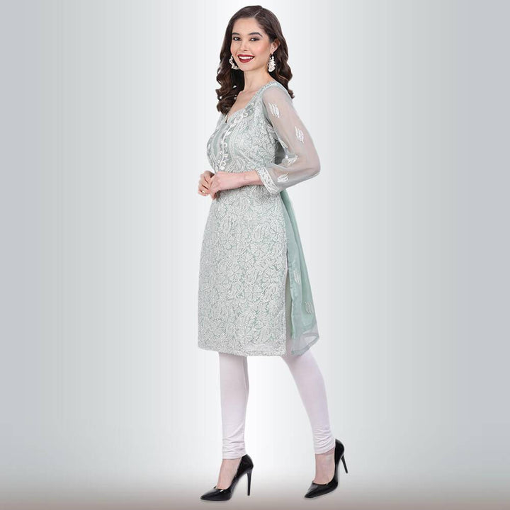 chikankari and mirror work kurti9